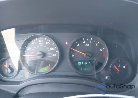 2011 Jeep Compass z USA, uszkodzony, nr VIN 1J4NT1FA4BD213994